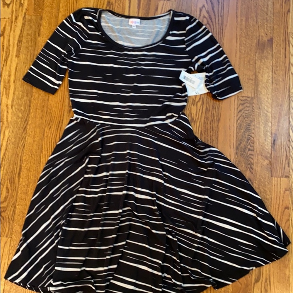 LulaRoe Nicole Dress